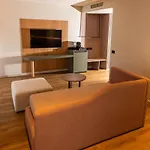 Si 4* Тирана