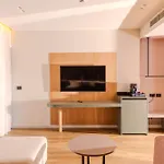 Si 4*