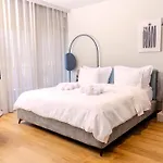 Aparthotel Si Tirana