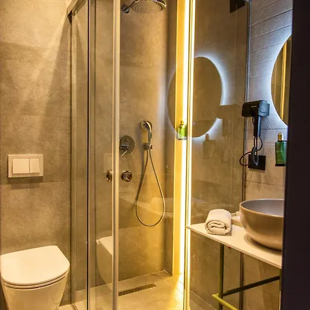 Apart Otel Si Tiran